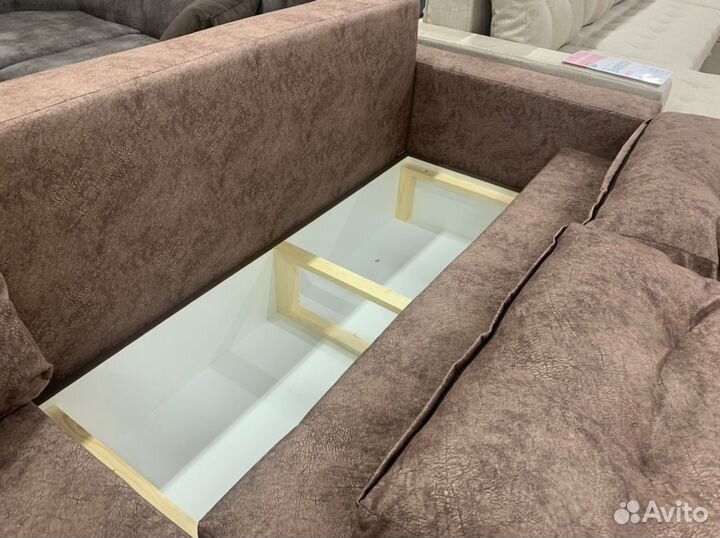 Диван угловой в наличии