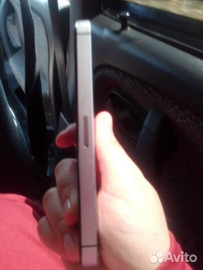Телефон iPhone 5s