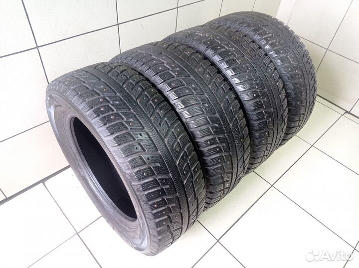 Kumho I'Zen KW22 215/60 R16 99T