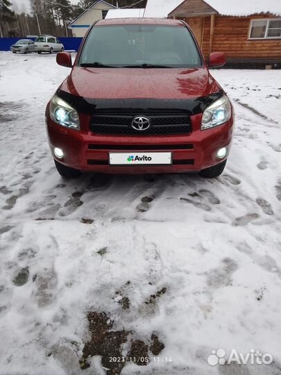 Toyota RAV4 2.0 AT, 2007, 190 000 км