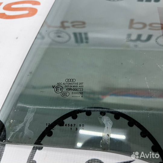 Стекло двери заднее левое Audi Q3 8U 2014