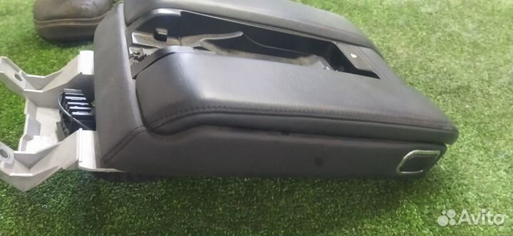 Подлокотник Bmw 7 Series E38 1995