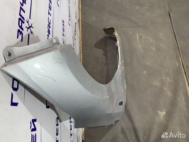 Крыло переднее правое с отверстием поворот Solaris