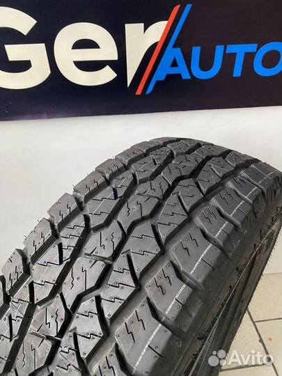 Triangle TR292 235/65 R17 104T