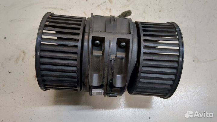 Двигатель отопителя Renault Trafic, 2016