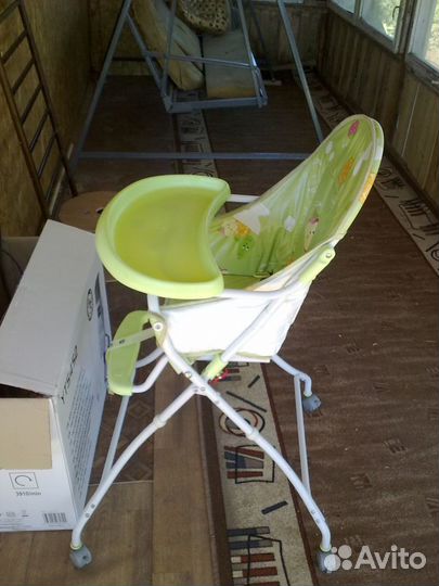 Стульчик для кормления ребенка