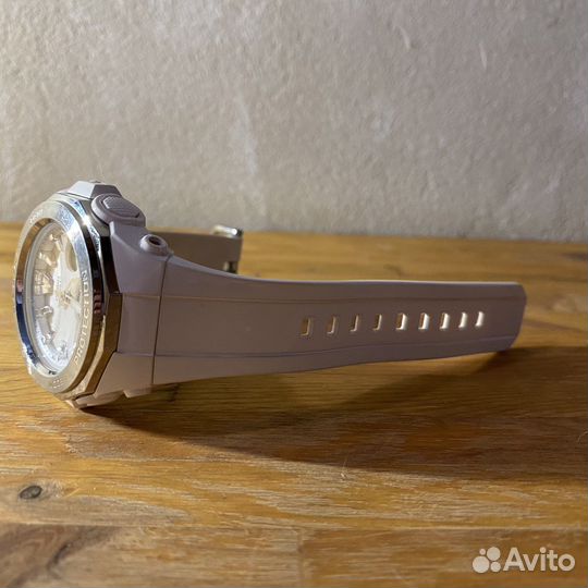 Часы Casio G-Shock