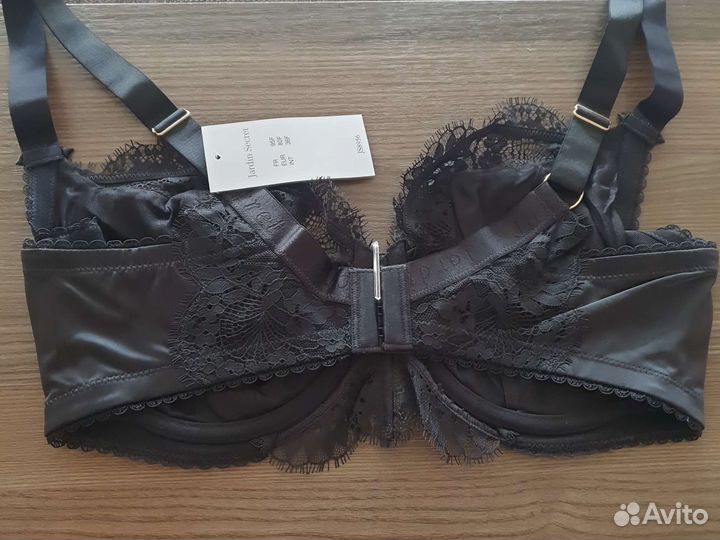 Бюстгальтер 90F