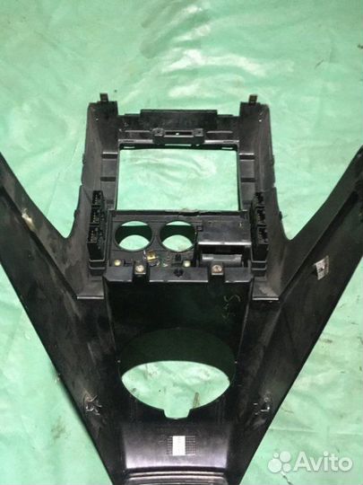 Центральная консоль Land Rover Freelander