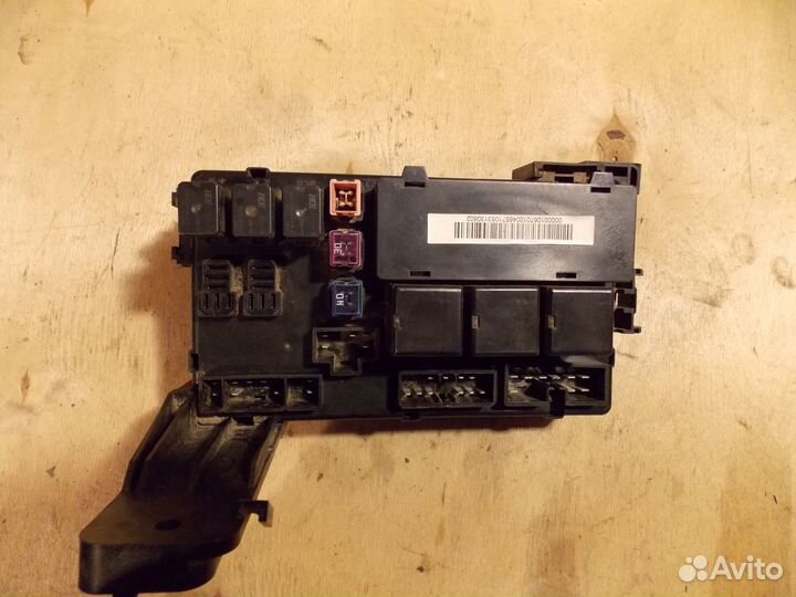 Блок предохранителей салонный Geely FC Vision