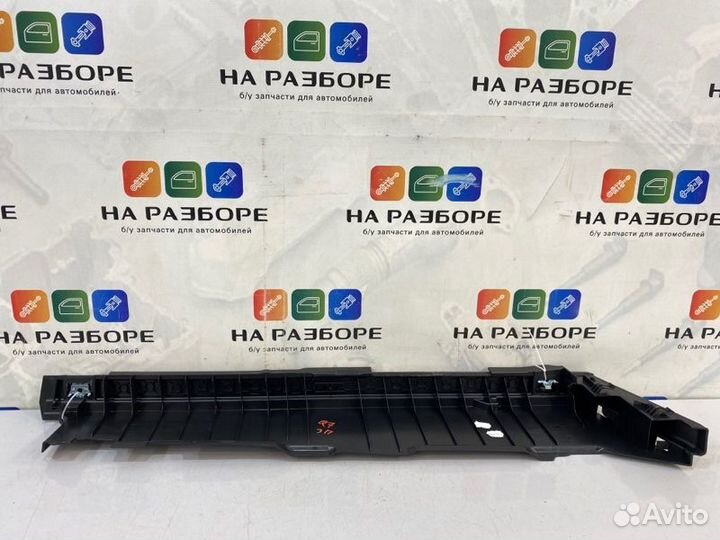 Пол багажника задний правый Audi Q7 4MB cvmd 2017