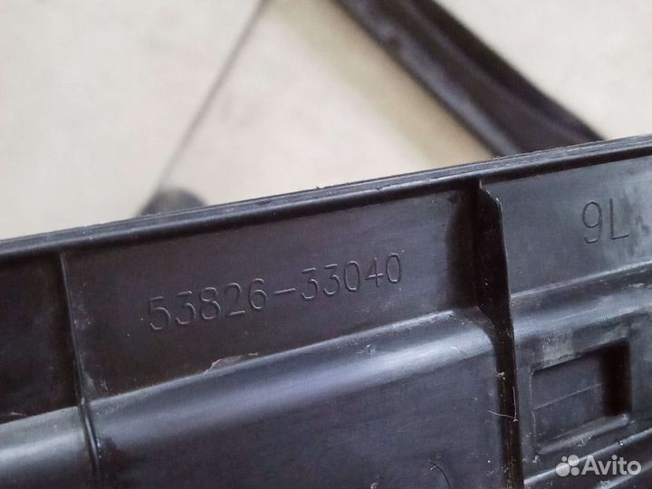 Накладка на крыло Toyota Camry V50,55