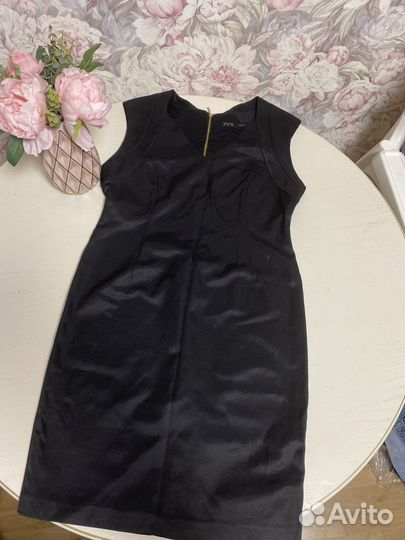 Платье Zara