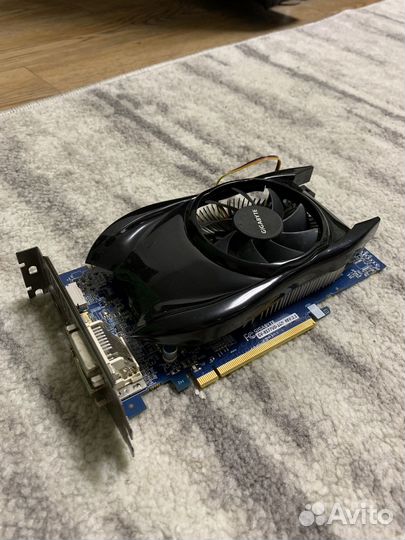 Видеокарта gigabyte GV-R577UD-1GD (Radeon HD5770)