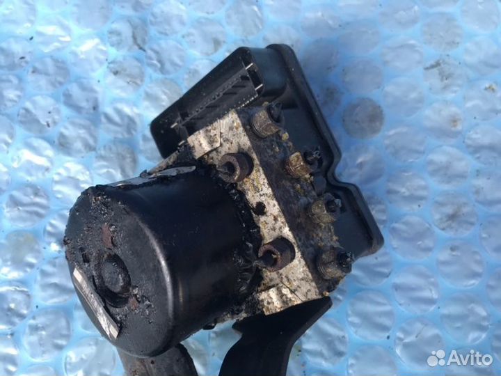 Блок abs Chrysler Pacifica CS 3.5L MPI 24-valve V6