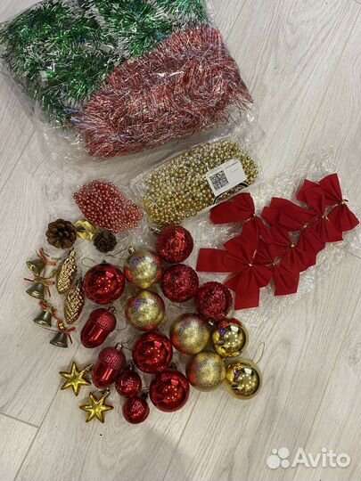 Елочные игрушки