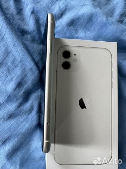 iPhone 11, 64 ГБ