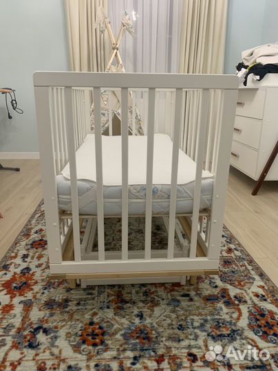 Детская кроватка