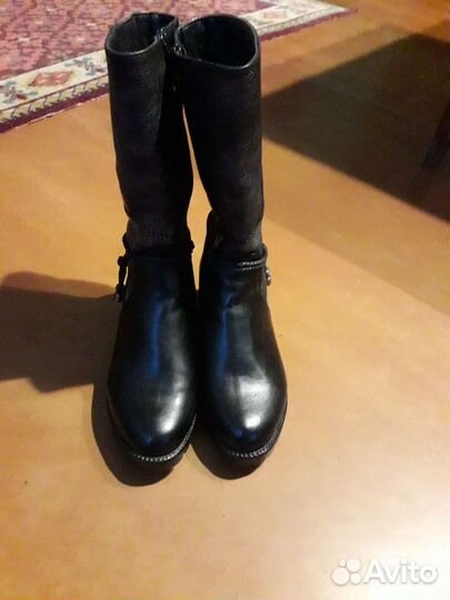 Д/сез женские сапоги 38 новые