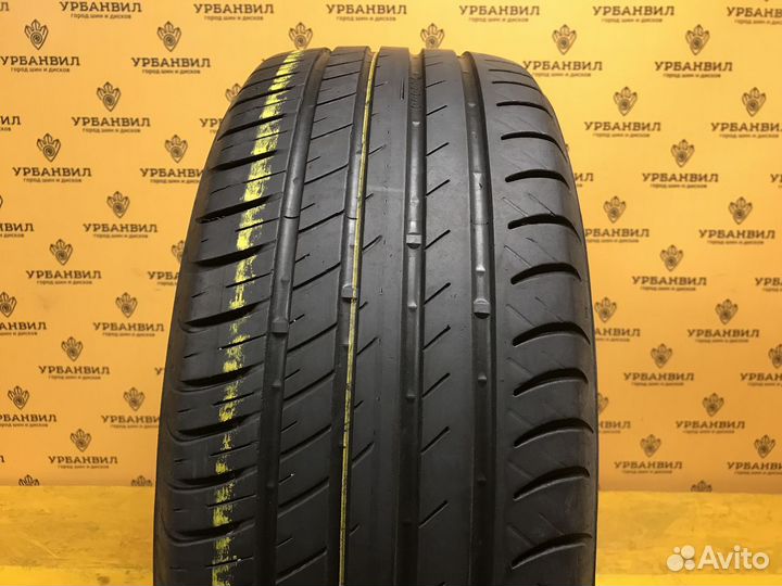 Viatti Strada Asimmetrico V-130 215/50 R17 91Y