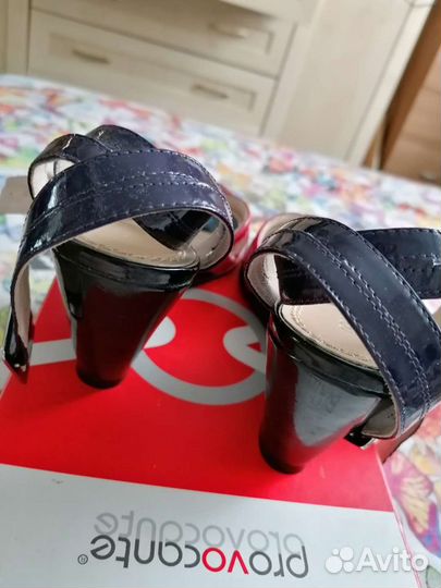 Босоножки 37