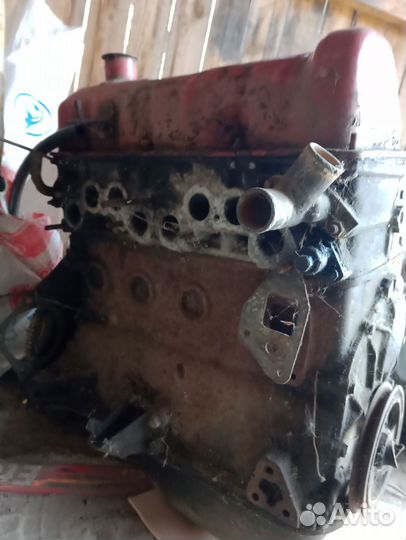 Двигатель 2101