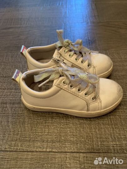 Обувь на девочку 22 23