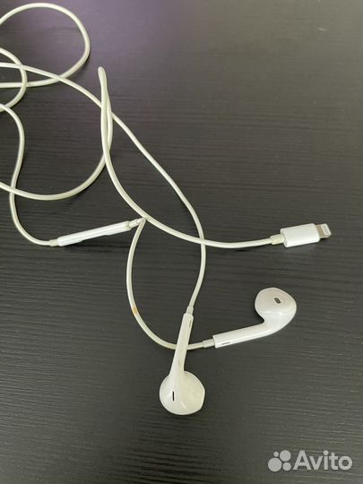 Наушники earpods