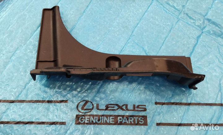 Накладка обивки багажника lexus Lx 570 правая