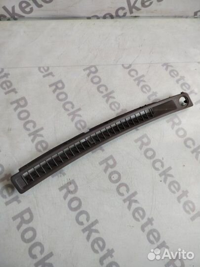 Дефлектор торпедо Nissan Fuga 2006