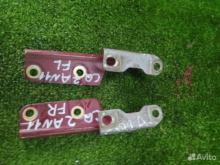 Петли капота Mitsubishi Dingo CQ2A