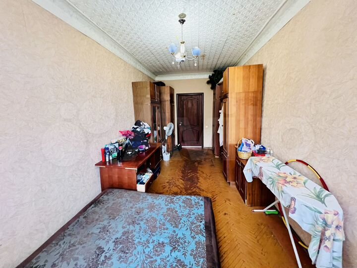 Комната 28,5 м² в 5-к., 3/3 эт.