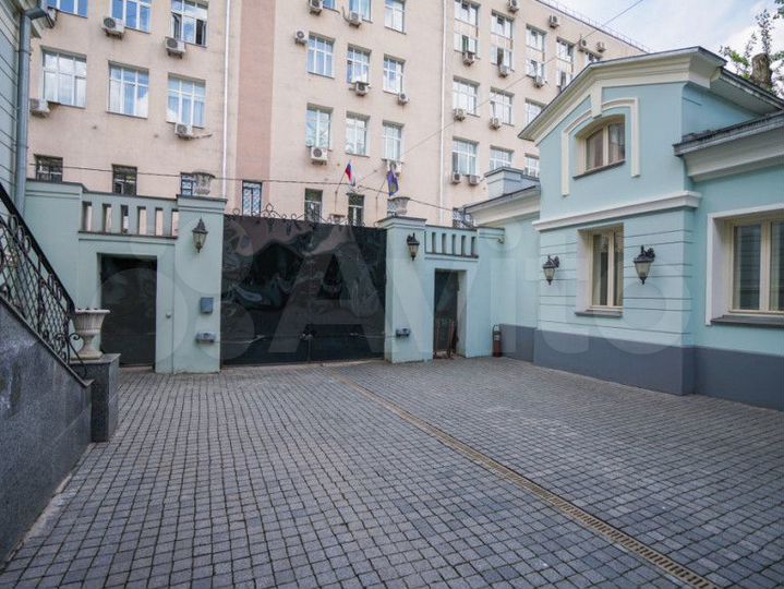 Представительское здание класса А, 1280 м²