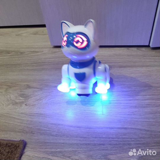 Робот-кошка