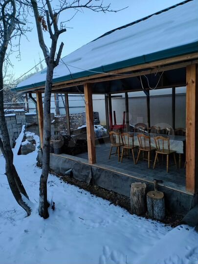 Дом 700 м² на участке 8 сот.