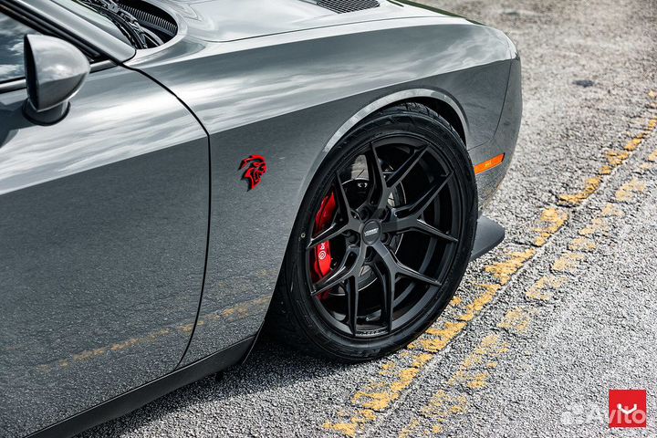 Кованые диски R20 SRT Hellcat Charger Challenger