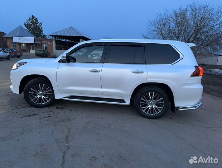 Lexus LX 4.5 AT, 2021, 36 500 км