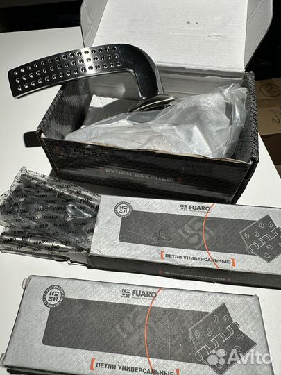 Дверные ручки