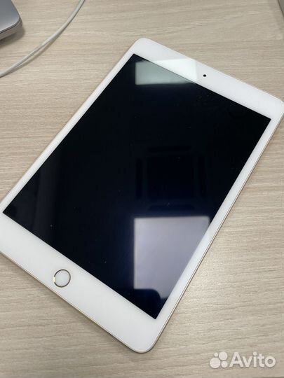 iPad mini 4 16gb Gold
