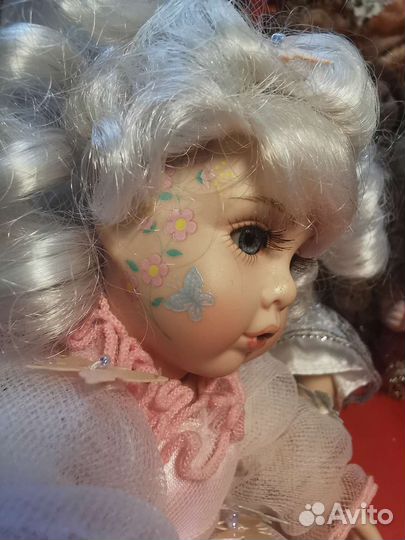 Фарфоровая коллекционная кукла от Marie Osmond