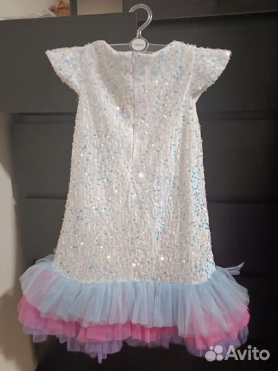 Платье нарядное для девочки 128-134р