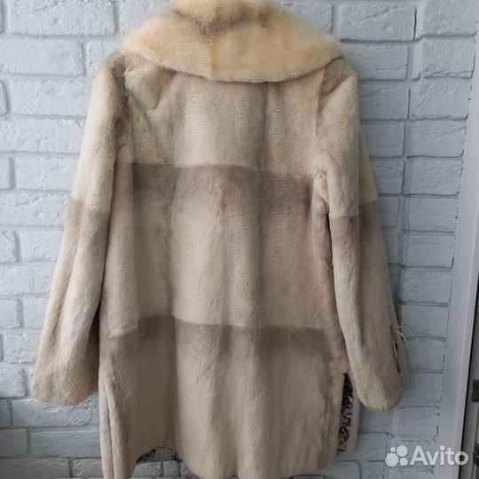 Шуба бобёр с воротником из норки. Бу