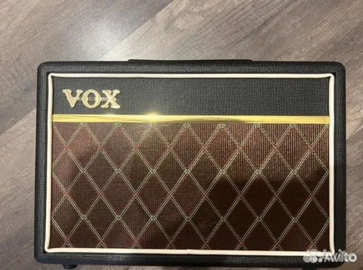 Комбо-усилитель для гитары (комбик)