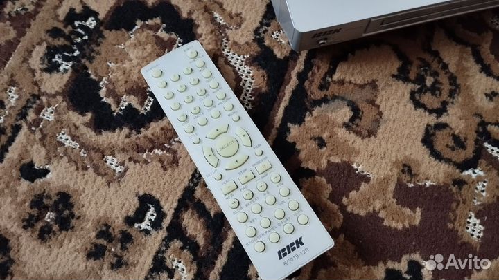 DVD плеер BBK с караоке