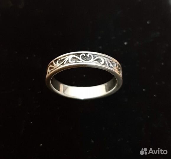 Серебряное кольцо