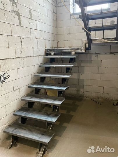 Лестницы на заказ по индивидуальному проекту