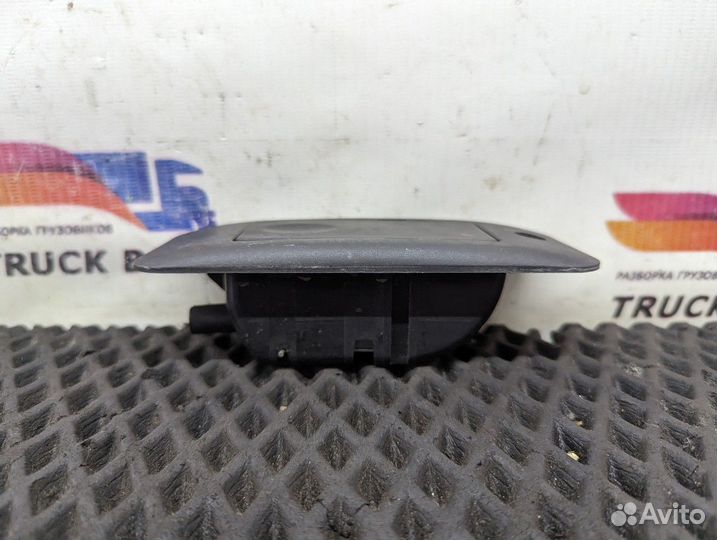 9607550261 Ручка бардачка камаз 54901