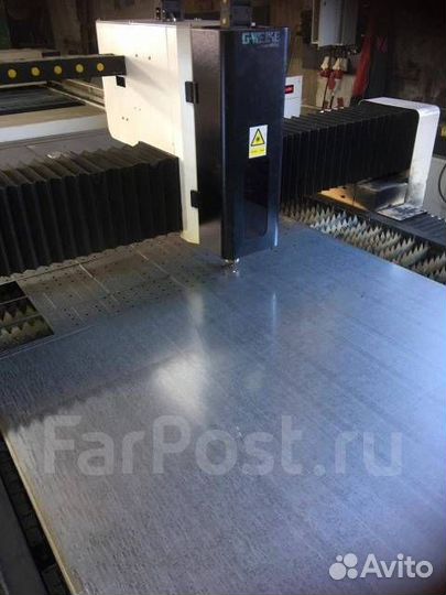 Резчик на гильотине