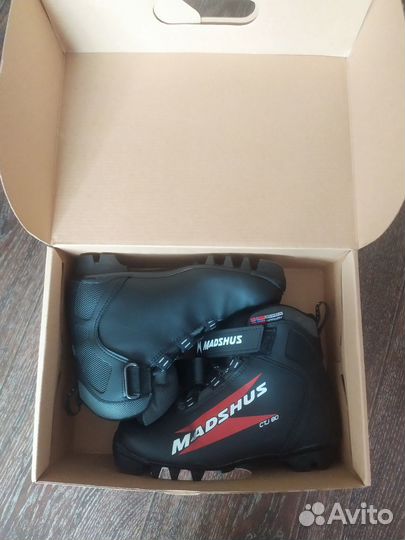 Ботинки лыжные р. 34 Madshus