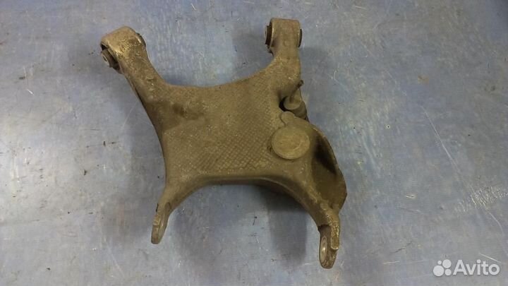 Рычаг задний H образный левый BMW 5-серия E60/E61